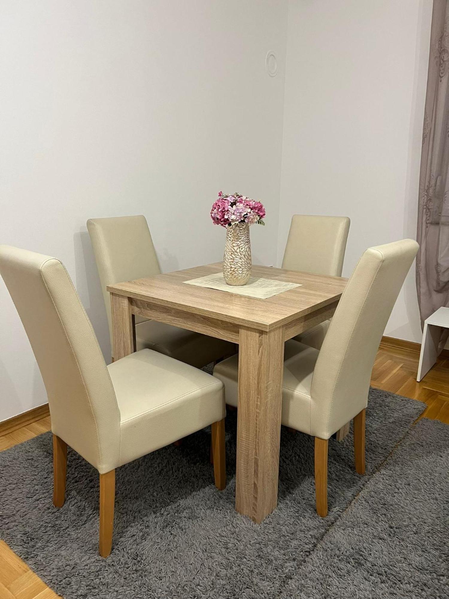 Apartment Db